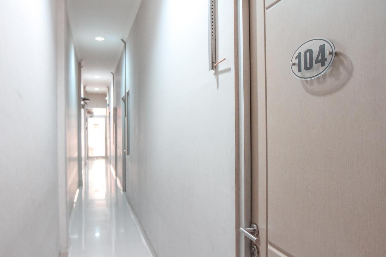 Oyo 383 Env Residence Jakarta Luaran gambar